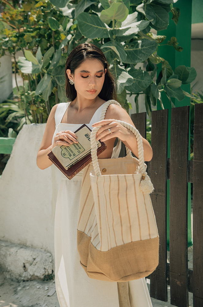 oversized beach tote